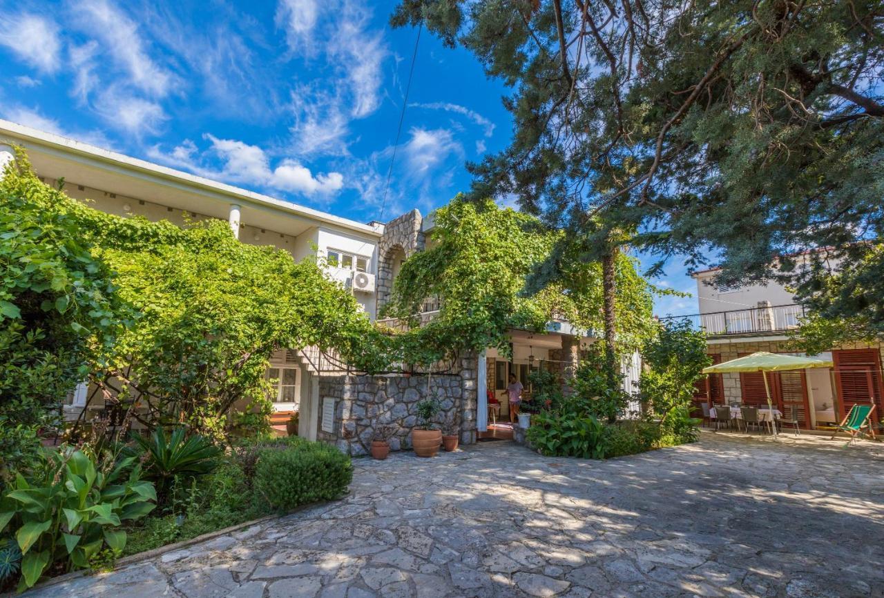 Apartments With A Parking Space Selce, Crikvenica - 2381 Exteriér fotografie